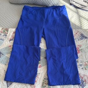 Women’s Athleta wide leg yoga leggings